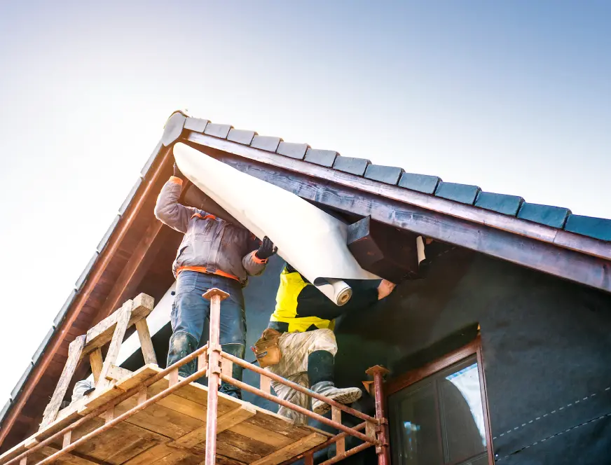 construction-workers-thermally-insulating-house-wi-2024-10-21-01-58-52-utc-2.webp